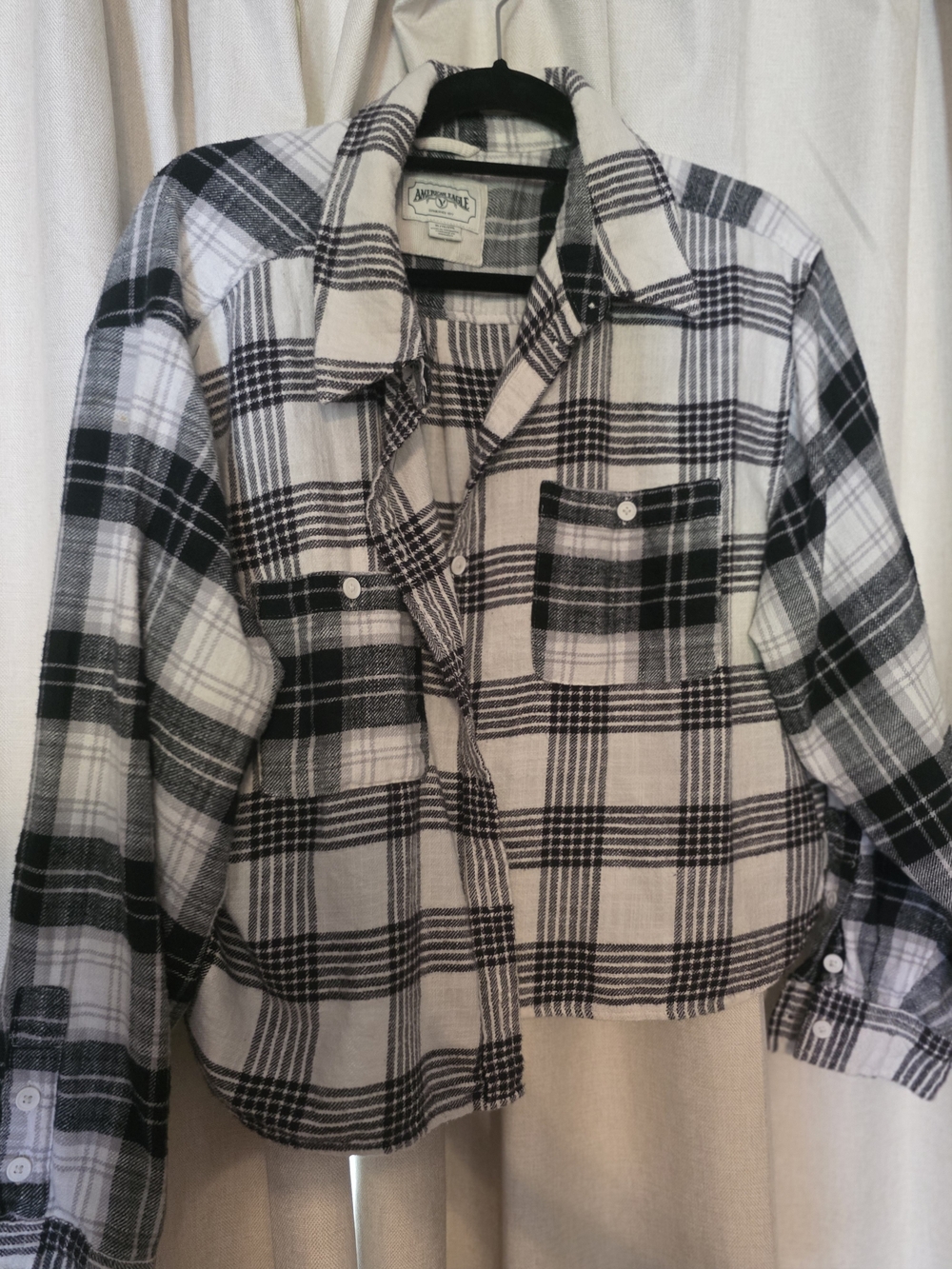 Abercrombie & Fitch Black and White Plaid Button-Up Shirt